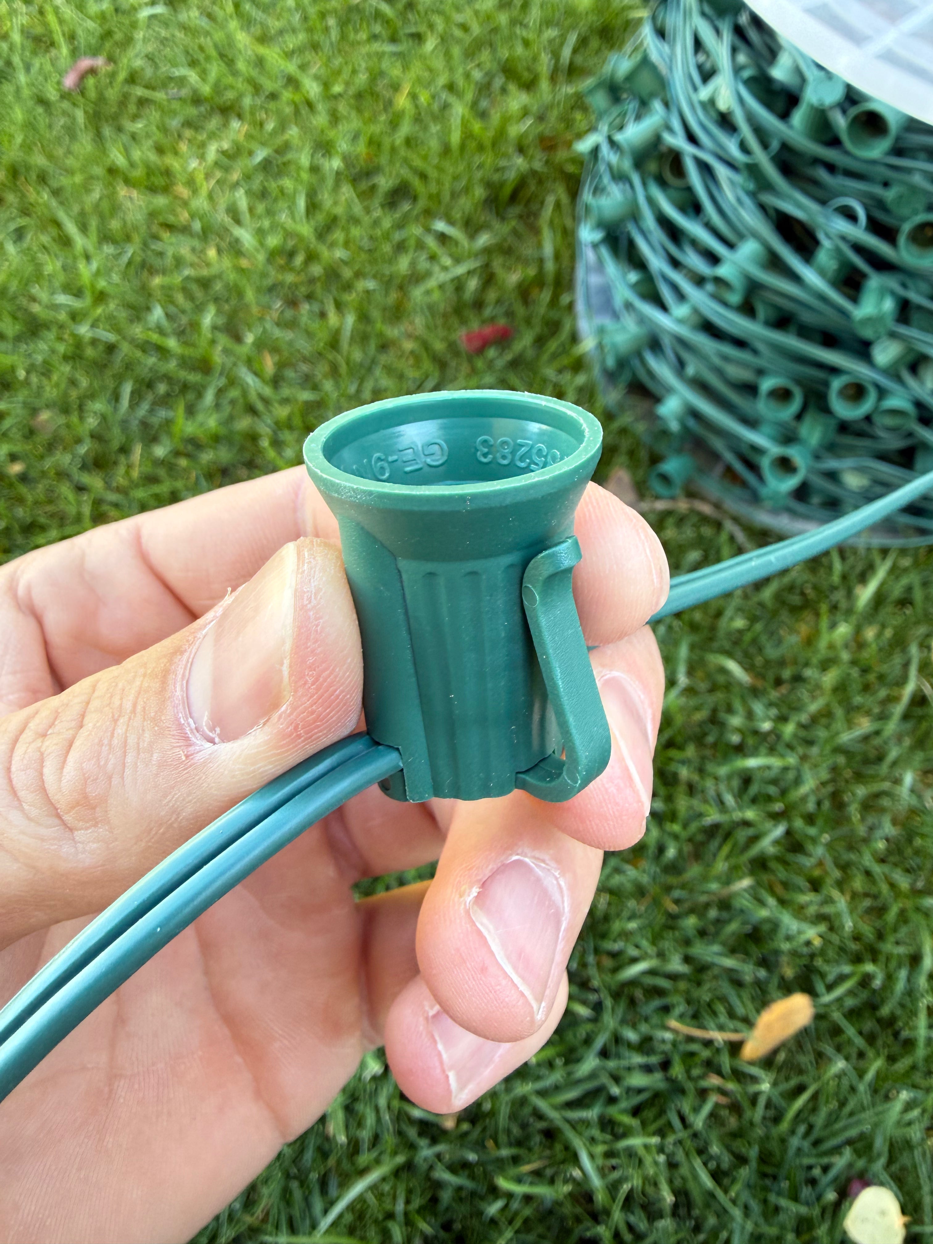 SPT-1 C9/C7 Socket Cable – 12" Spacing, 1000ft Green Spool