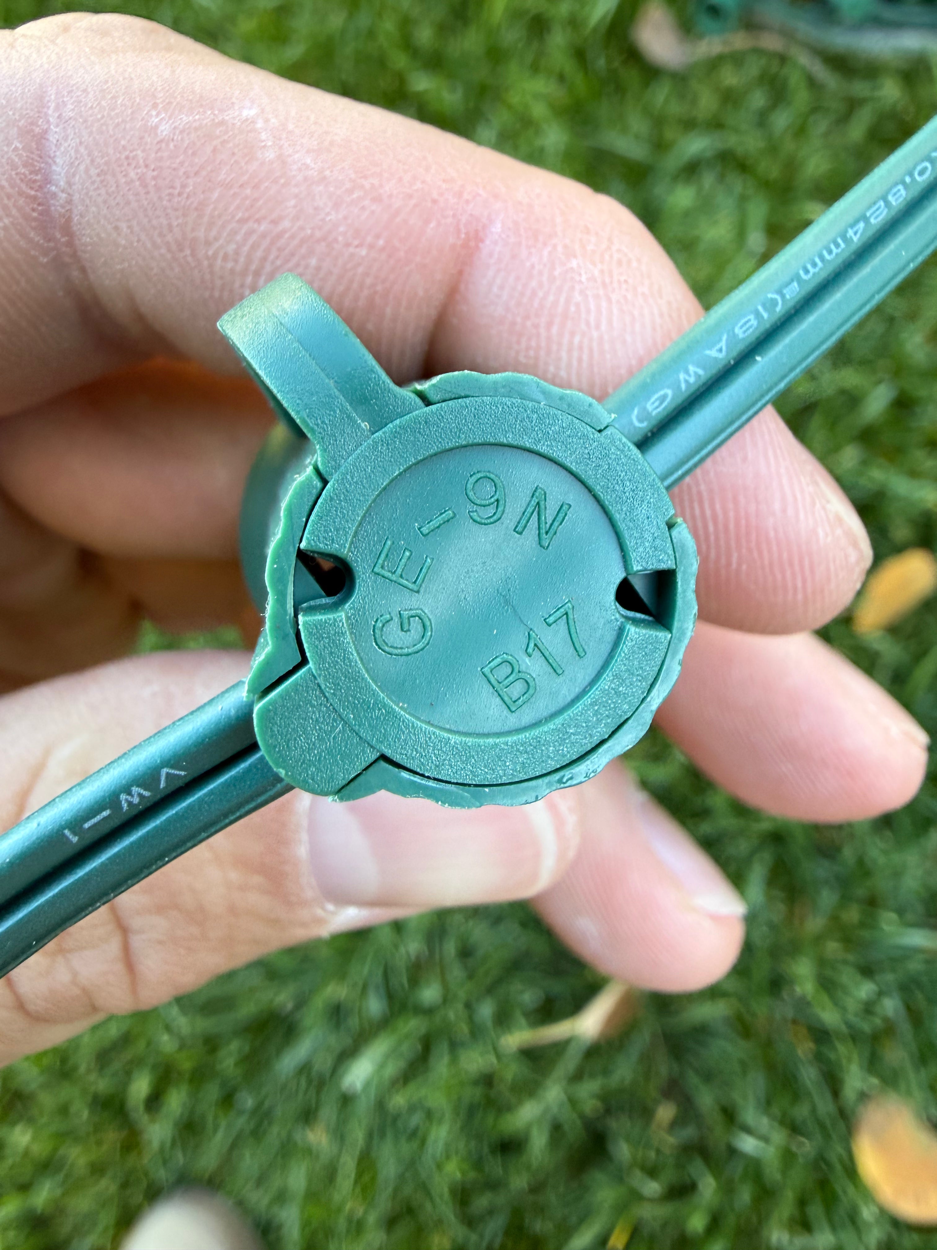 SPT-1 C9/C7 Socket Cable – 12" Spacing, 1000ft Green Spool